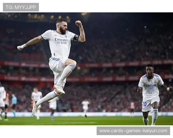 维尼修斯反越位推射得手，皇马边路如利刃般穿透